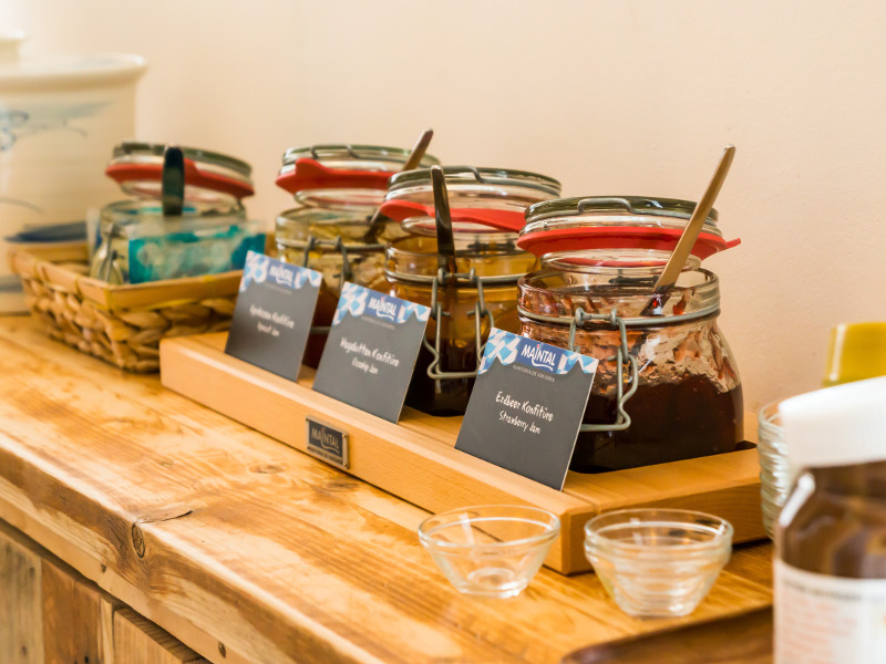 https://www.babelfish-hostel.de/media/Galeryhostel/009 hostel breakfast.jpg